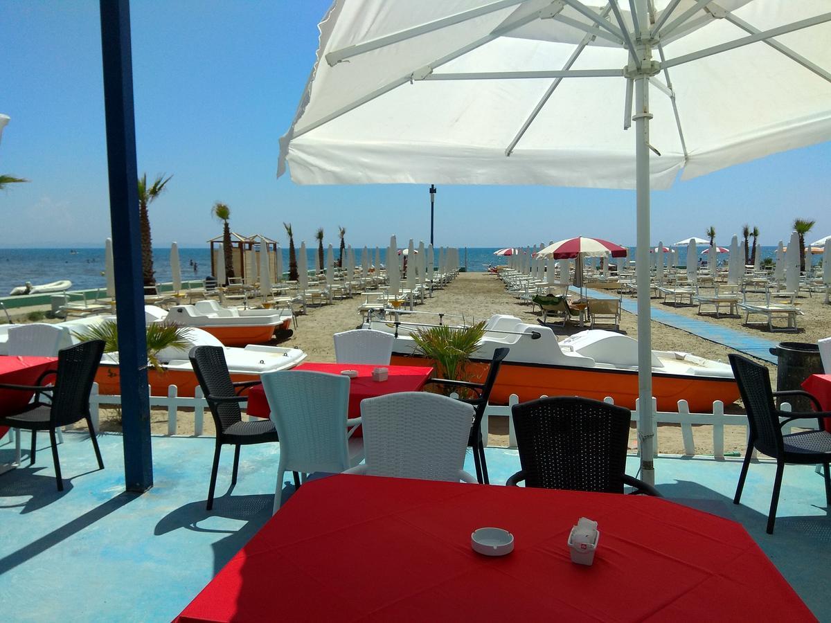 Maksimilian Apartament Durrës Exteriör bild